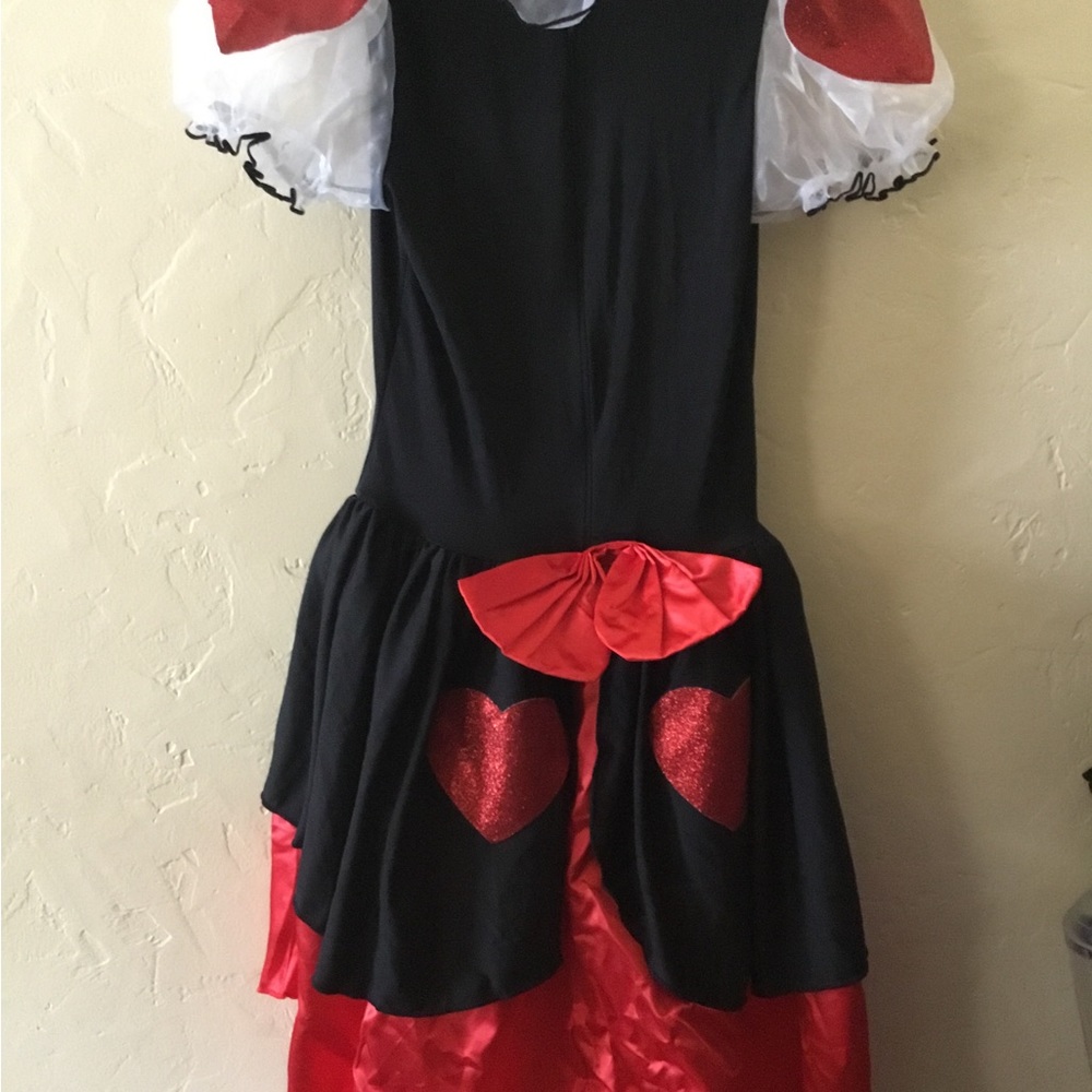 NWT Jr. Girls Teen Wonderland Queen , Queen of Hearts Halloween Costume - Picture 4 of 5